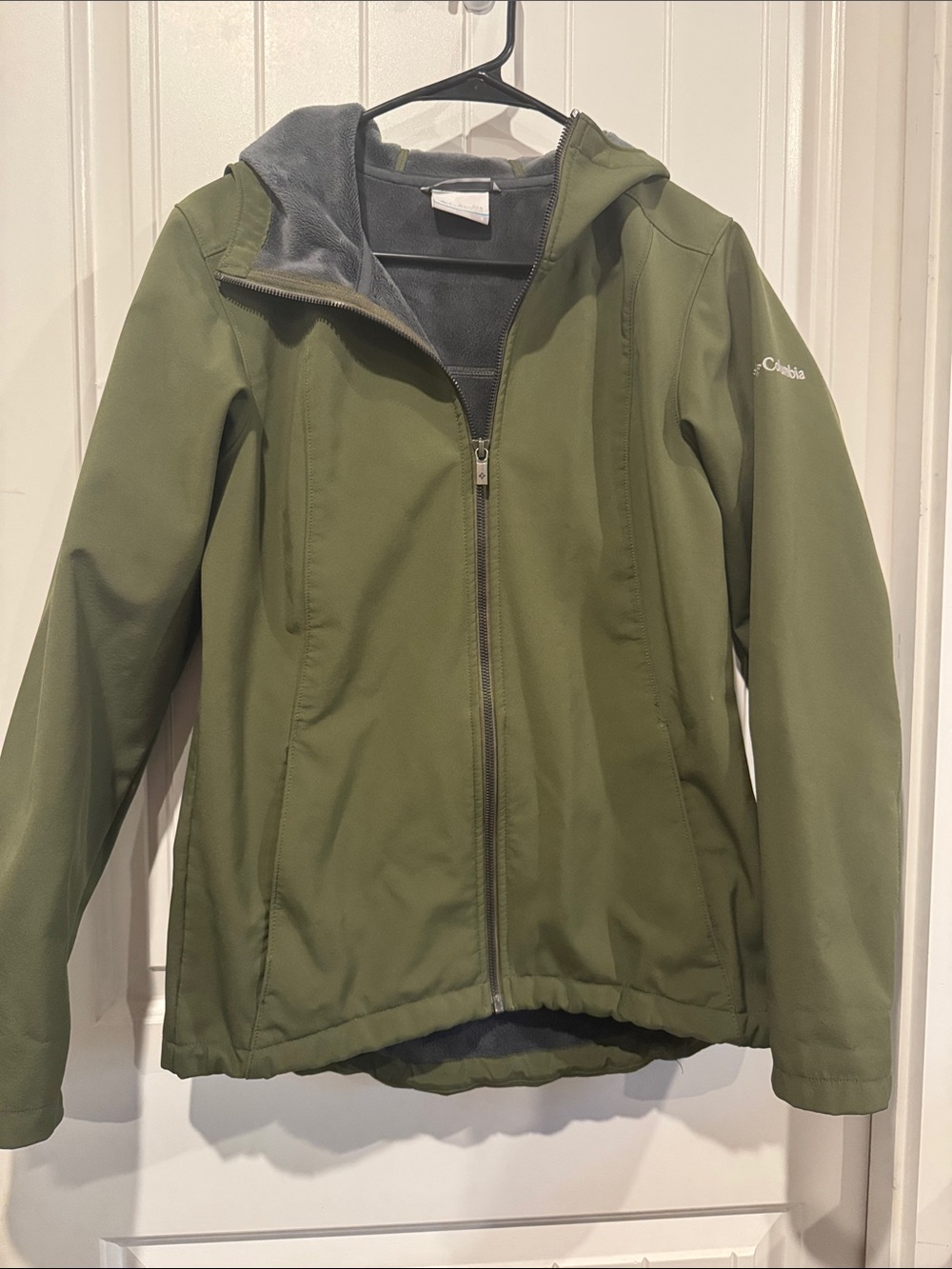Columbia Women’s Olive Green Softshell Jacket